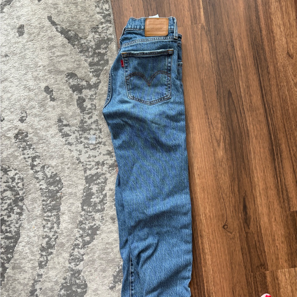 Levi's High Rise Blue Jeans